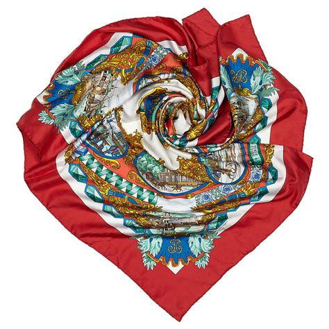 Foulards Hermès femme occasion 